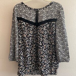 DR2 blouse black white and floral NWT 1X